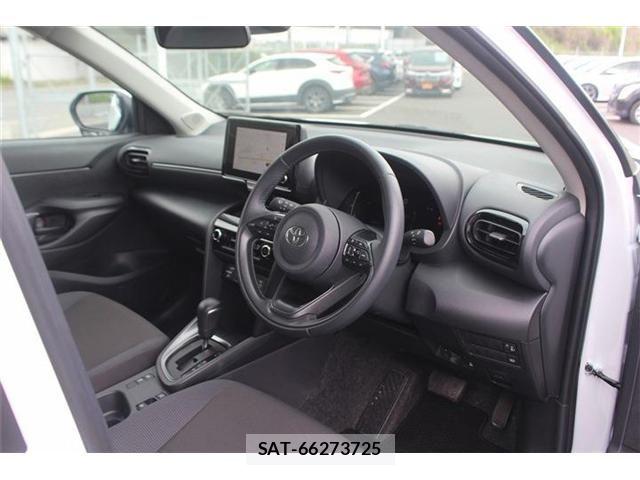 Toyota YARIS CROSS 2025-06 6674291-29