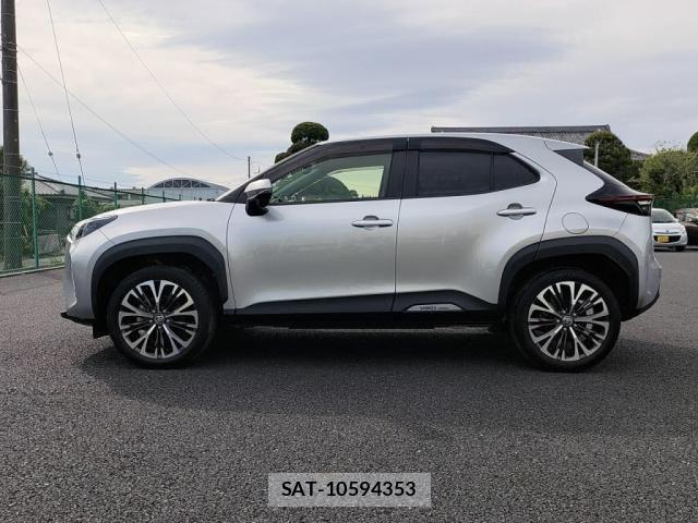 Toyota YARIS CROSS 2020-09 6682982-11