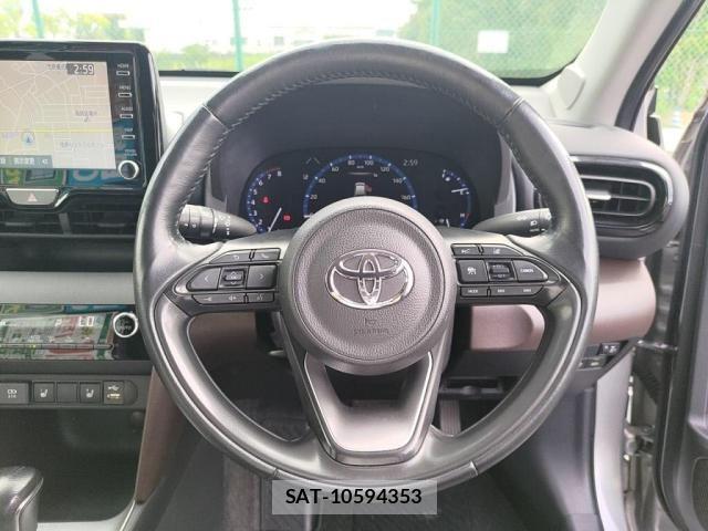 Toyota YARIS CROSS 2020-09 6682982-19