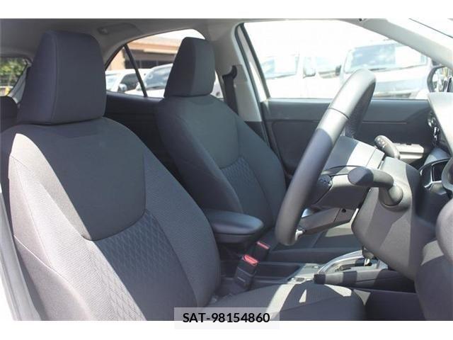 Toyota YARIS CROSS 2025-07 6818274-26