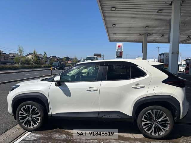 Toyota YARIS CROSS 2021-05 6818267-10