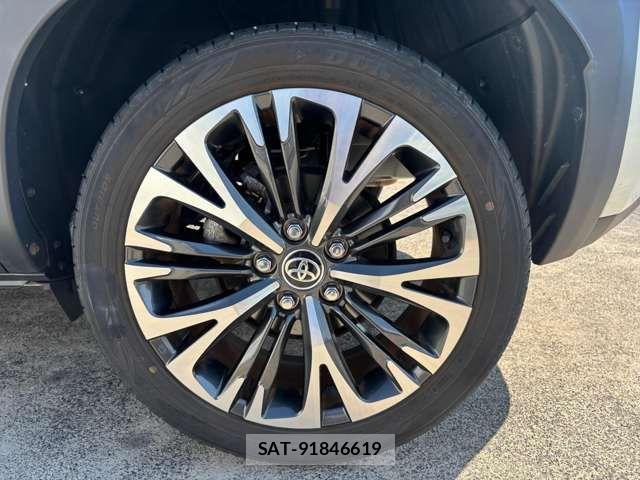 Toyota YARIS CROSS 2021-05 6818267-13