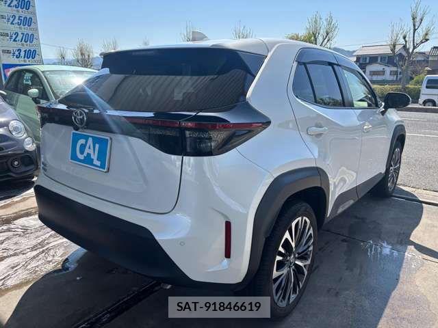 Toyota YARIS CROSS 2021-05 6818267-6