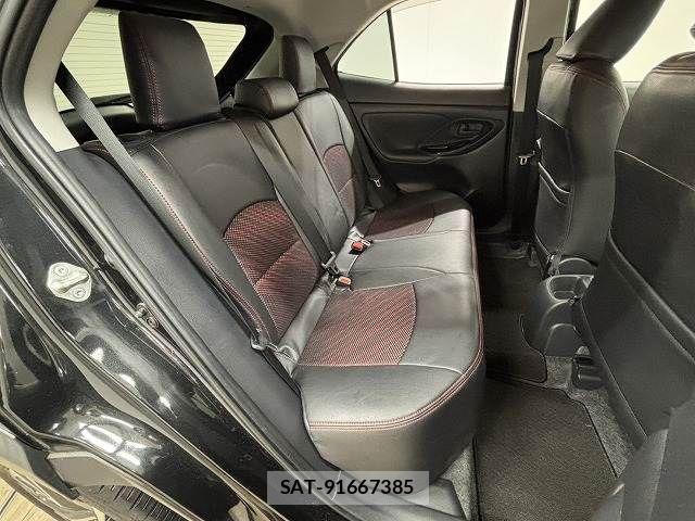 Toyota YARIS CROSS 2020-10 6818269-5