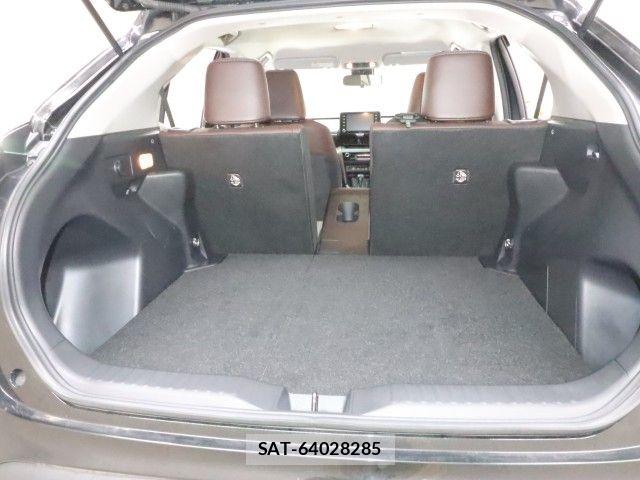 Toyota YARIS CROSS 2021-06 6818271-9