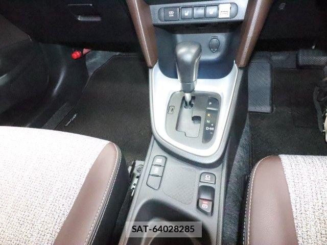 Toyota YARIS CROSS 2021-06 6818271-17