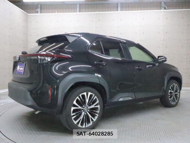 Toyota YARIS CROSS 2021-06 6818271-1