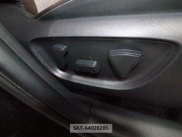 Toyota YARIS CROSS 2021-06 6818271-4