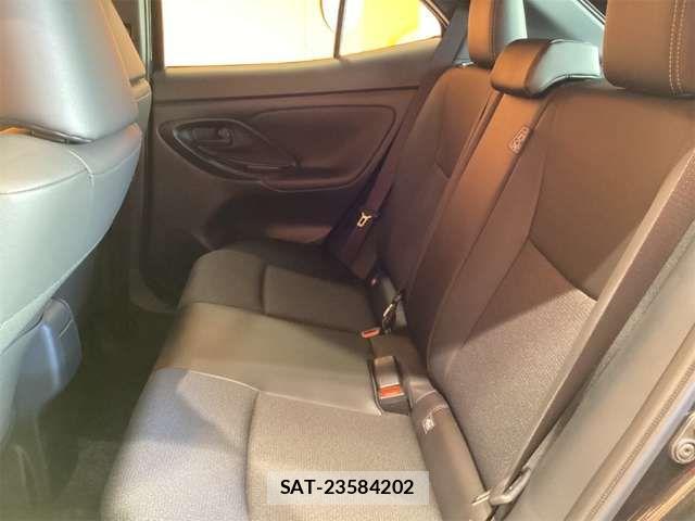Toyota YARIS CROSS 2024-12 6915997-14