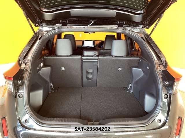 Toyota YARIS CROSS 2024-12 6915997-15