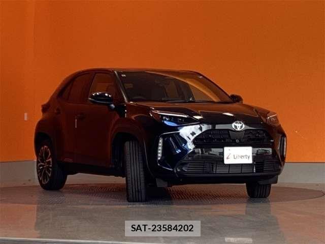 Toyota YARIS CROSS 2024-12 6915997-8