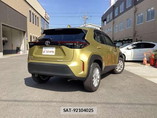 Toyota YARIS CROSS 2021-04 6916027-4