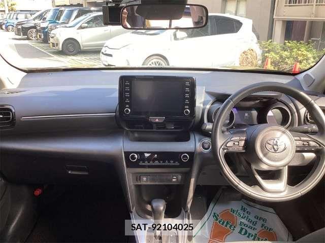 Toyota YARIS CROSS 2021-04 6916027-5