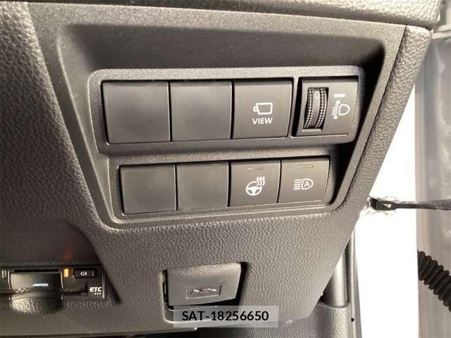 Toyota YARIS CROSS 2024-12 6915992-19