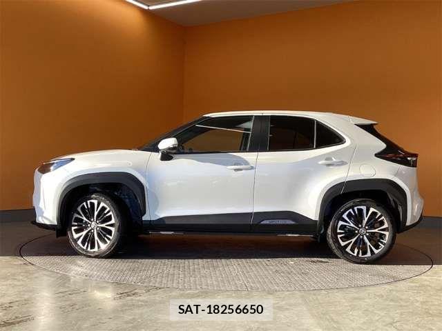 Toyota YARIS CROSS 2024-12 6915992-5