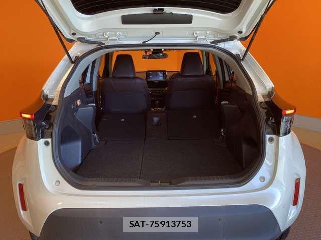 Toyota YARIS CROSS 2020-11 6916022-18