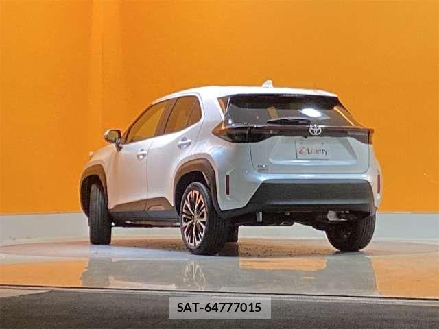 Toyota YARIS CROSS 2024-12 6915990-9