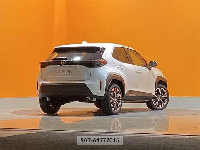 Toyota YARIS CROSS 2024-12 6915990-7