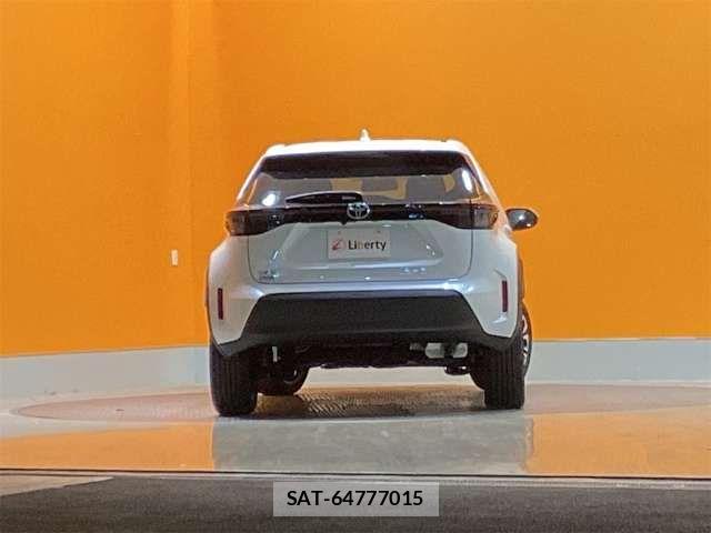 Toyota YARIS CROSS 2024-12 6915990-8