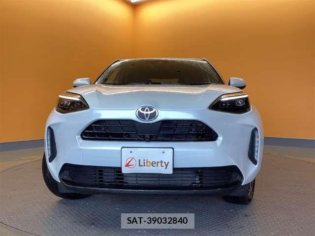 Toyota YARIS CROSS 2024-12 6915994-4
