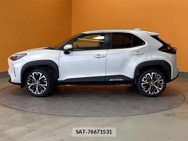 Toyota YARIS CROSS 2024-12 6915989-5