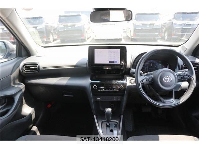 Toyota YARIS CROSS 2025-06 6916024-14
