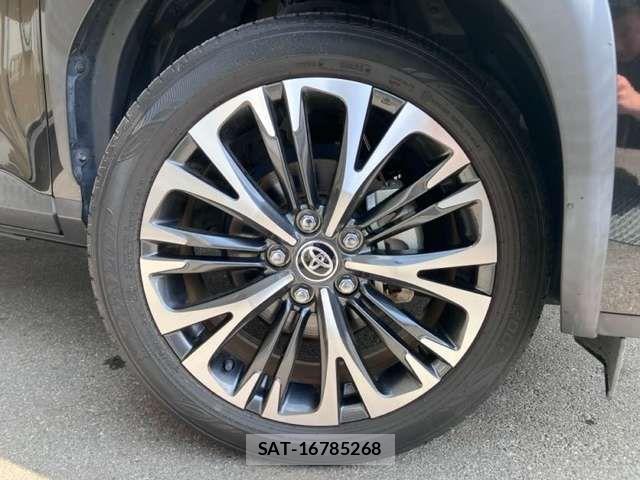 Toyota YARIS CROSS 2020-11 6916013-15
