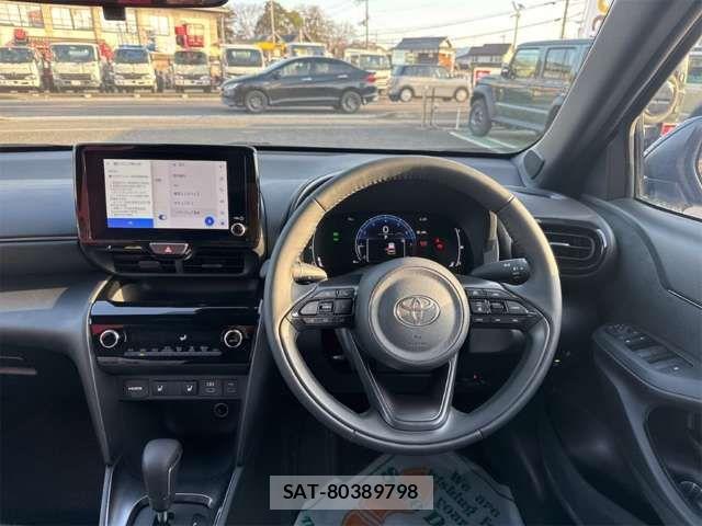 Toyota YARIS CROSS 2024-12 6915995-18
