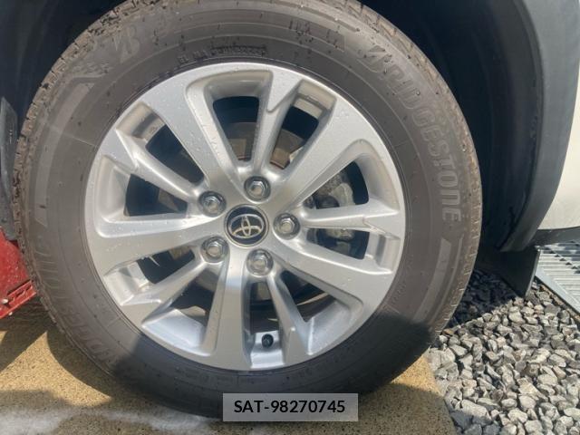 Toyota YARIS CROSS 2022-08 6999347-11