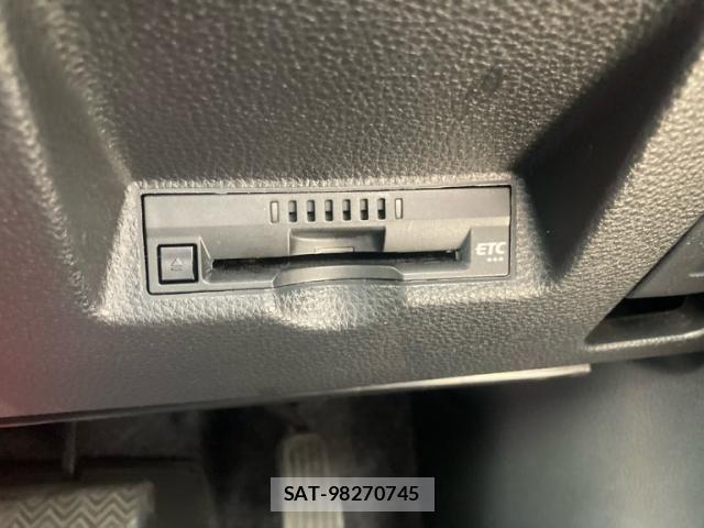 Toyota YARIS CROSS 2022-08 6999347-20