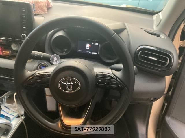 Toyota YARIS CROSS 2022-07 7061554-13