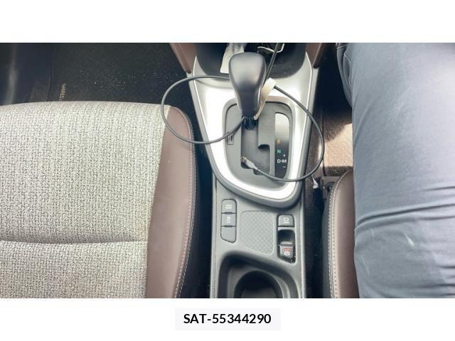 Toyota YARIS CROSS 2022-03 7061552-17