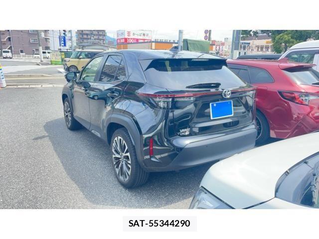 Toyota YARIS CROSS 2022-03 7061552-2