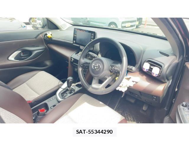 Toyota YARIS CROSS 2022-03 7061552-8