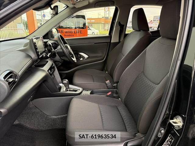 Toyota YARIS CROSS 2021-02 7227732-16