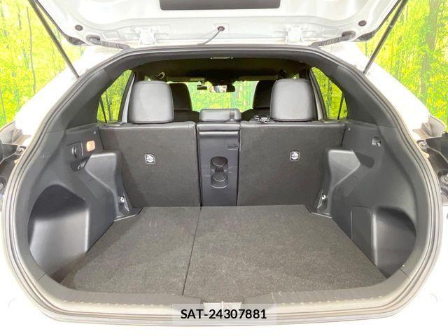 Toyota YARIS CROSS 2025-04 7227740-9