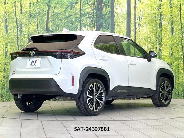 Toyota YARIS CROSS 2025-04 7227740-16