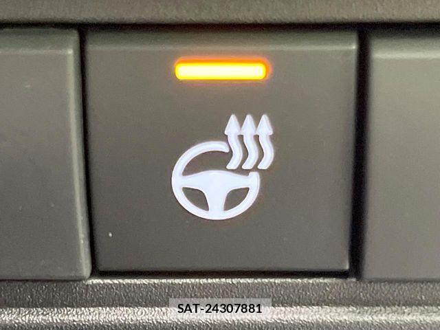 Toyota YARIS CROSS 2025-04 7227740-6