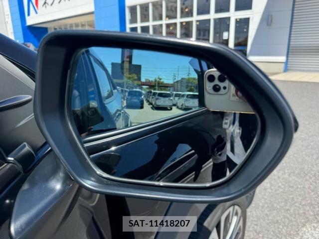 Toyota YARIS CROSS 2023-03 7227736-10