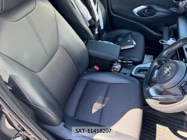 Toyota YARIS CROSS 2023-03 7227736-13