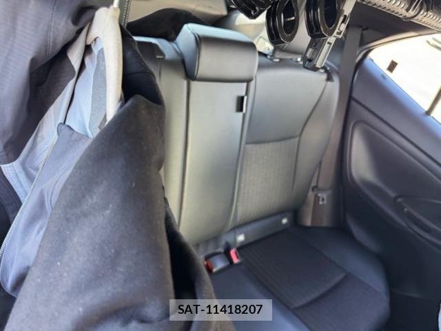 Toyota YARIS CROSS 2023-03 7227736-14