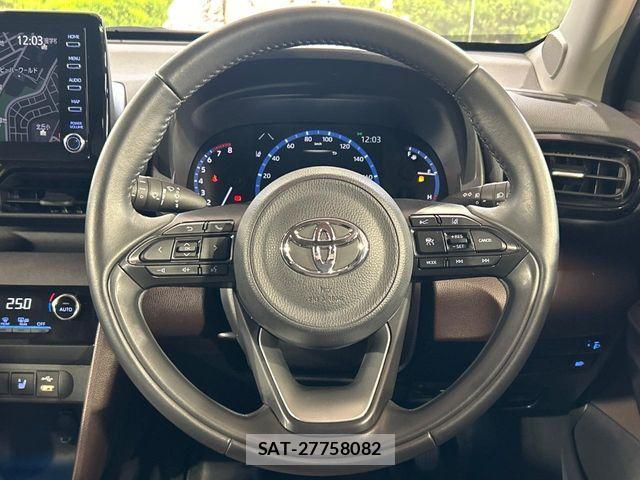 Toyota YARIS CROSS 2020-11 7227729-10