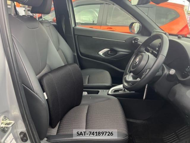 Toyota YARIS CROSS 2023-08 7227739-11