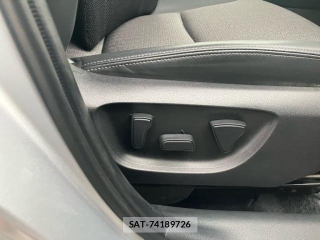 Toyota YARIS CROSS 2023-08 7227739-13