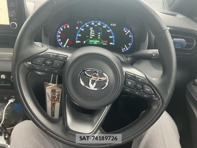 Toyota YARIS CROSS 2023-08 7227739-16