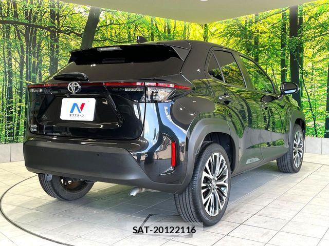 Toyota YARIS CROSS 2021-06 7227731-16