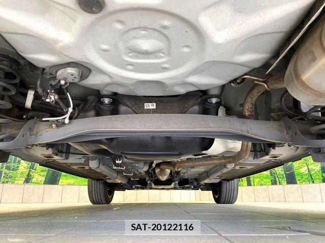 Toyota YARIS CROSS 2021-06 7227731-18