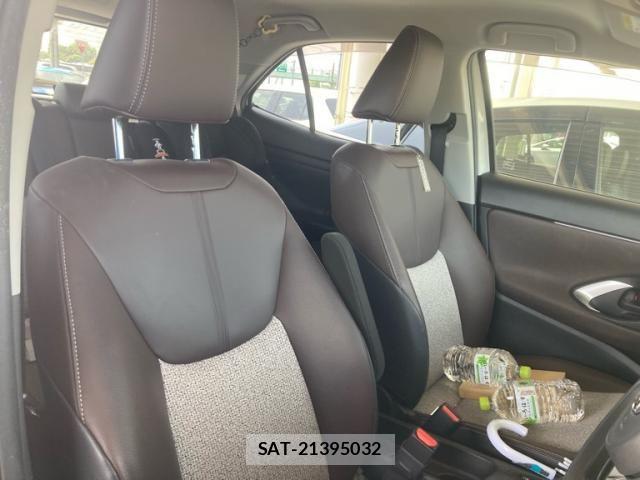 Toyota YARIS CROSS 2020-11 7227730-8