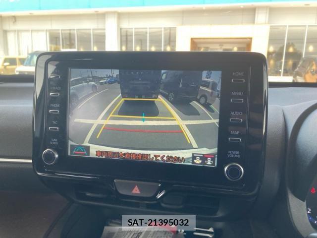 Toyota YARIS CROSS 2020-11 7227730-13
