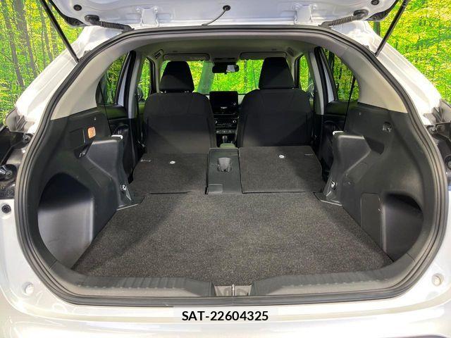 Toyota YARIS CROSS 2024-12 7227737-10